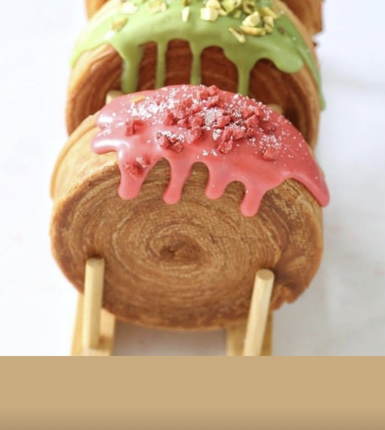 ÇİLEKLİ NEW YORK ROLL